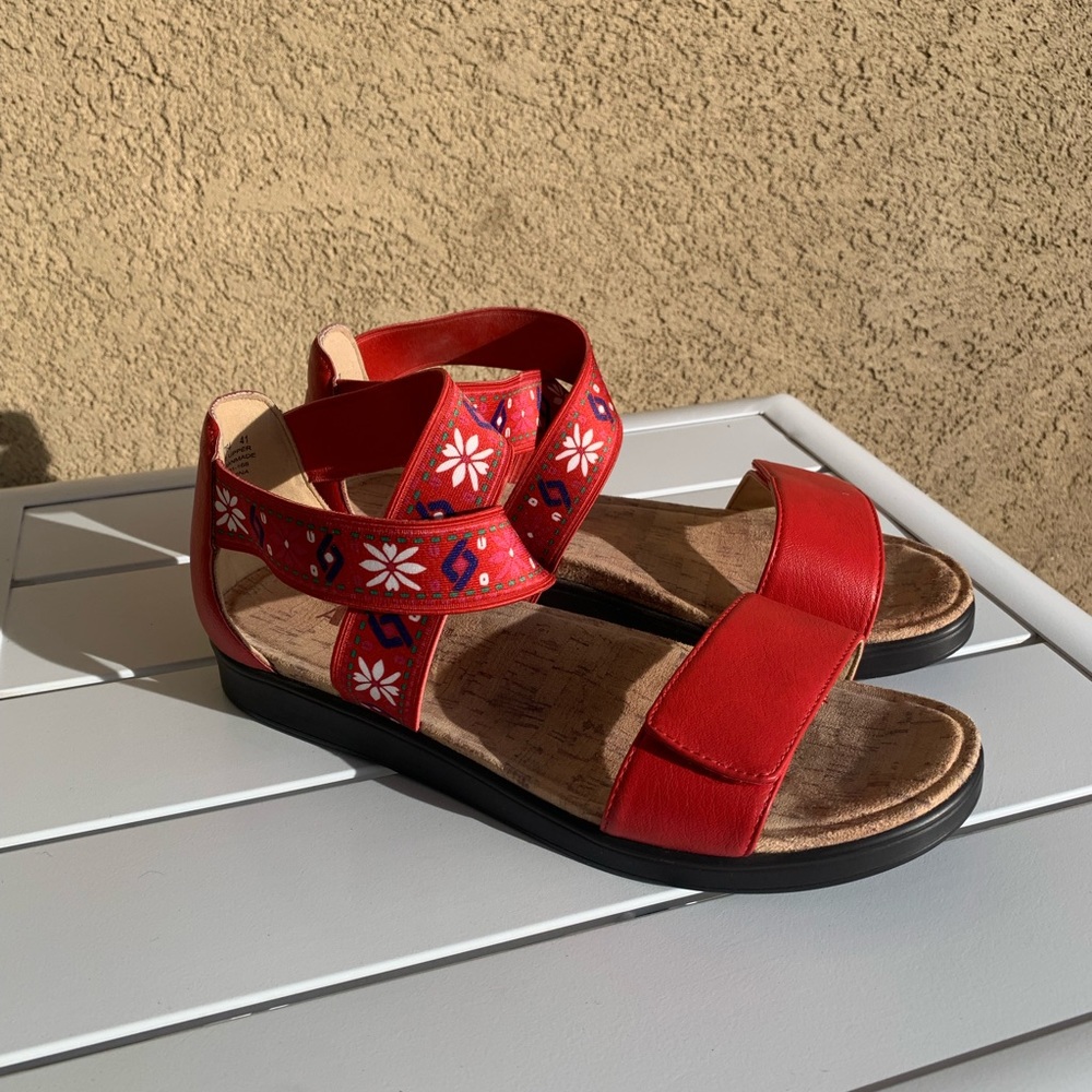 Alegria red sandals elastic straps size 10.5-11 ( European 41)